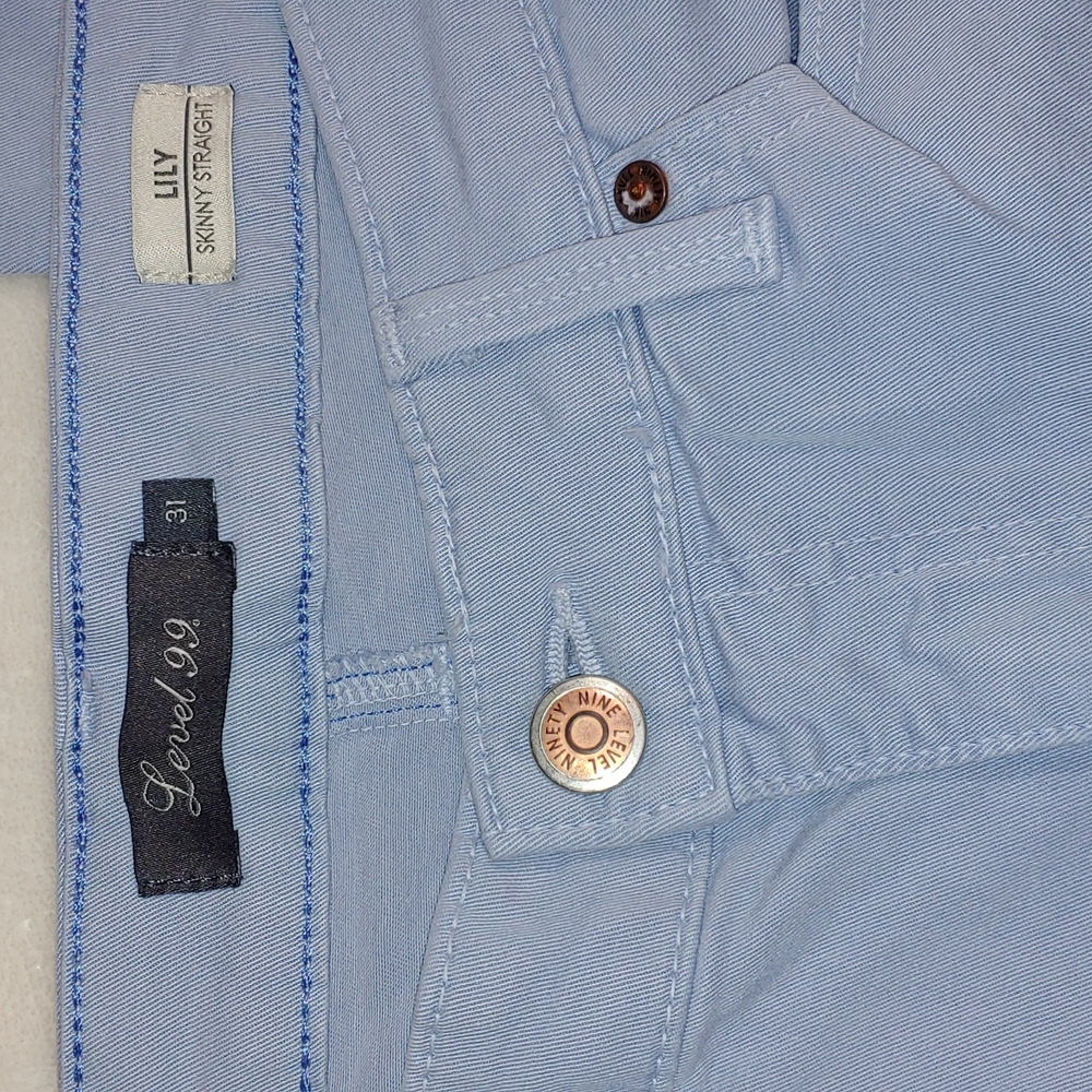 Level 99 Lily Skinny Straight jeans sz 31